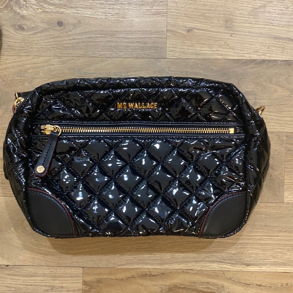 💋LIKE NEW!! MZ WALLACE crossbody bag💋